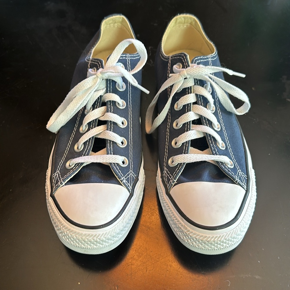 Women’s Converse Navy Low Tops Size 9.5